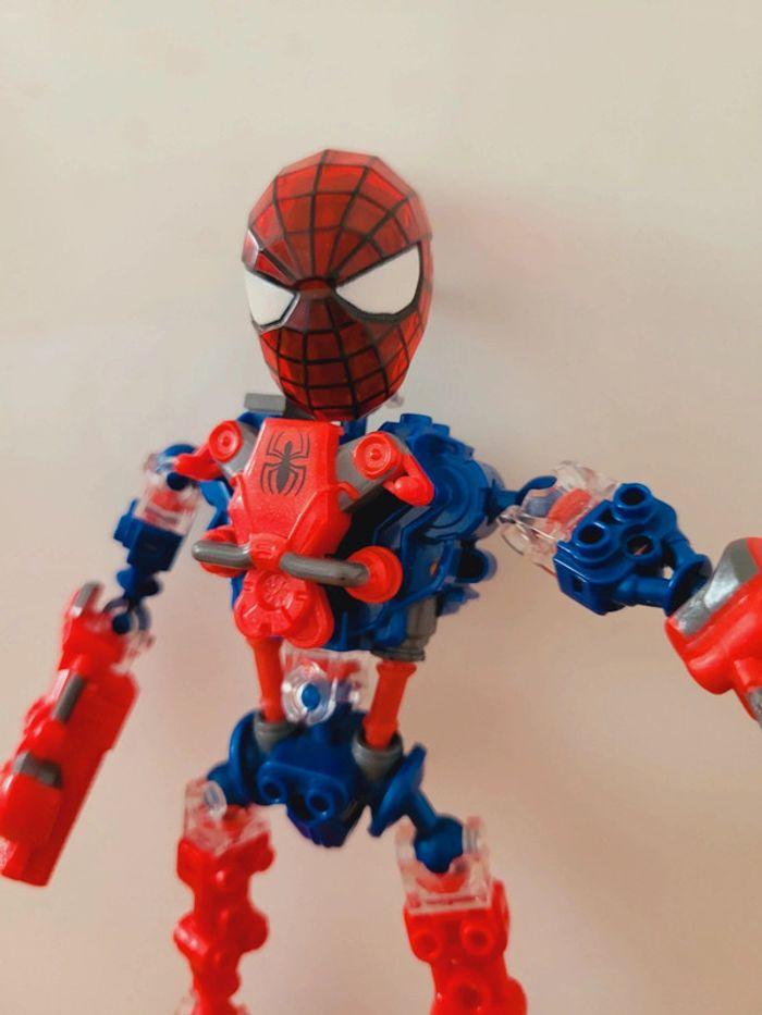 Mega blocks 1916 figurine 2004 Marvel Spiderman super héros - photo numéro 2