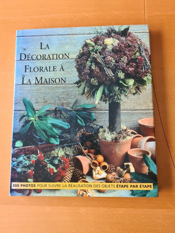 Livre La décoration florale à la maison
160 pages
Éditions Manise
En excellent état - photo numéro 1