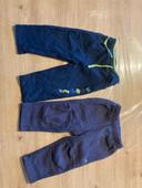 Vend 2 joggings bleu taille 2 ans