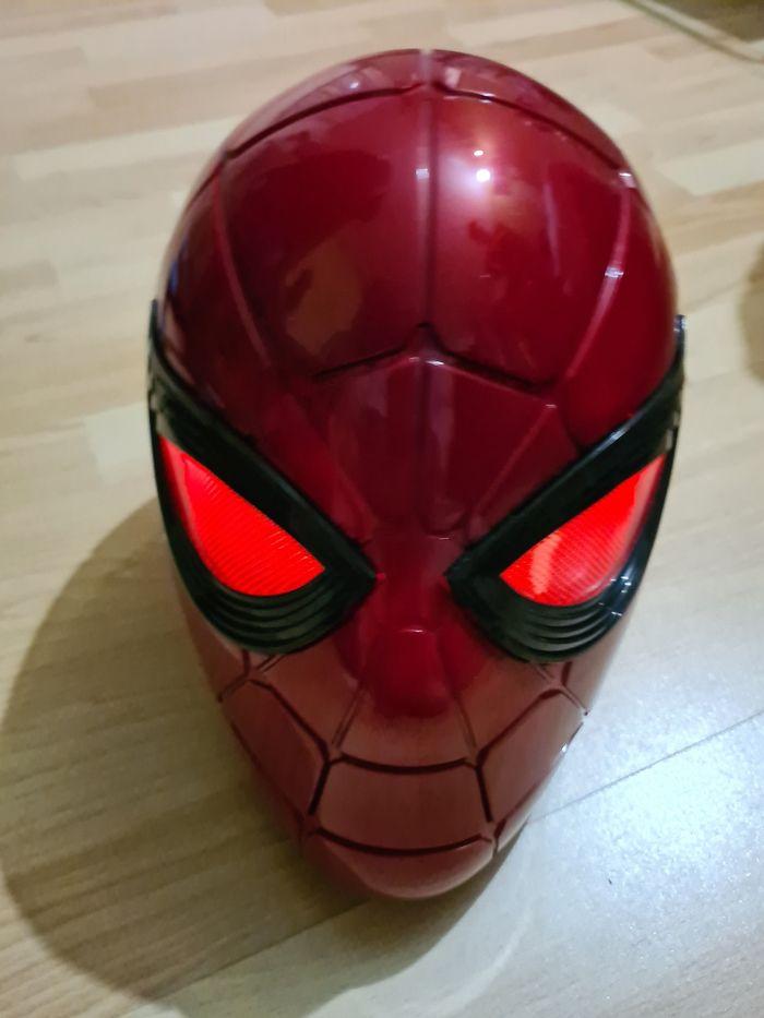 Casque spiderman lumineux - photo numéro 2