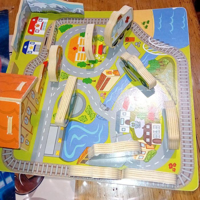 Jeu de scène en bois ville et gare - photo numéro 3