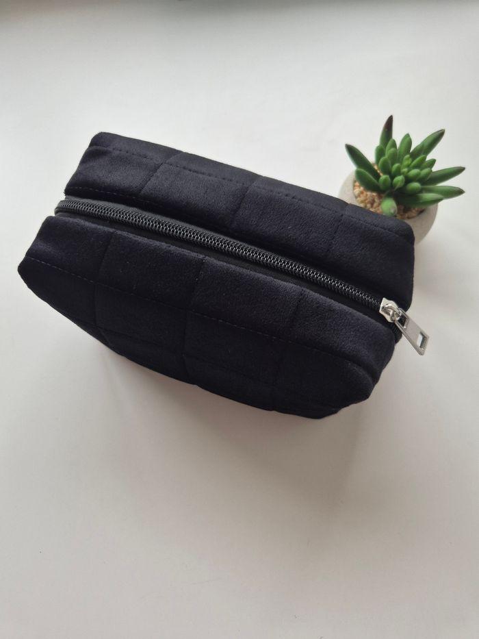 Pochette matelassée noire