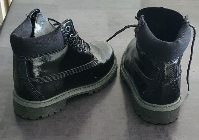 Chaussure / Bottines enfant timberland parfait état  30.5 - photo numéro 3