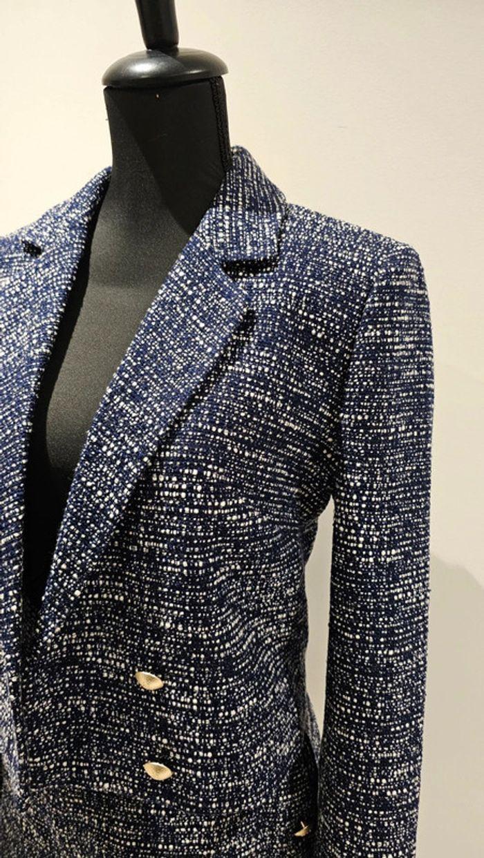 Ensemble tailleur short blazer tweed bleu Naf Naf - photo numéro 4