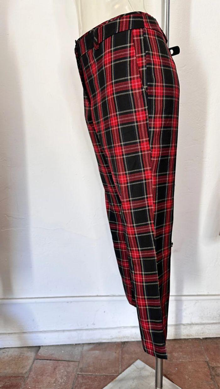 Pantalon tartan rouge et noir 7/8ème Pimkie taille 38 - photo numéro 3