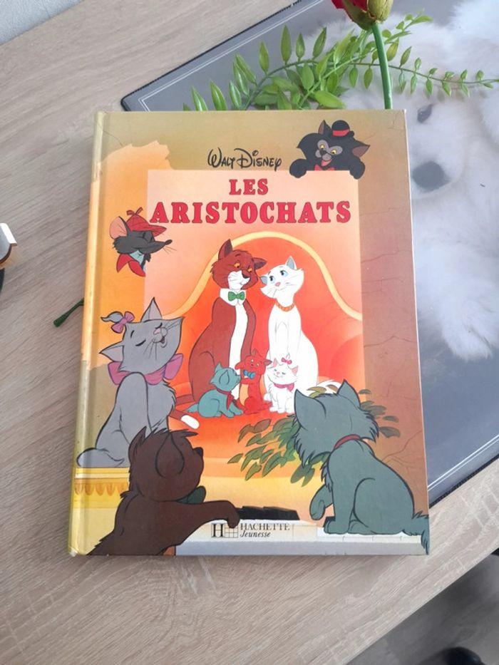 Livre Les artistochats / Hachette 1989 - photo numéro 1