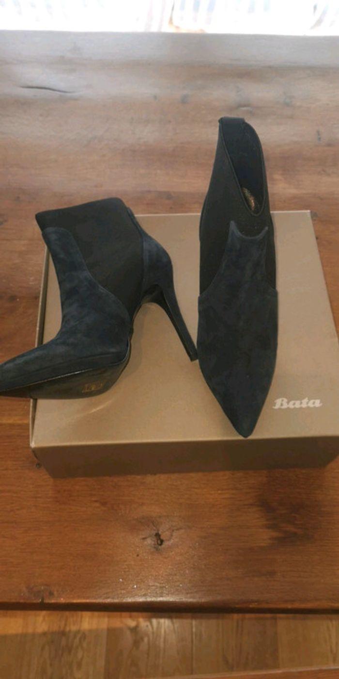 Boots talons hauts Bata - photo numéro 1