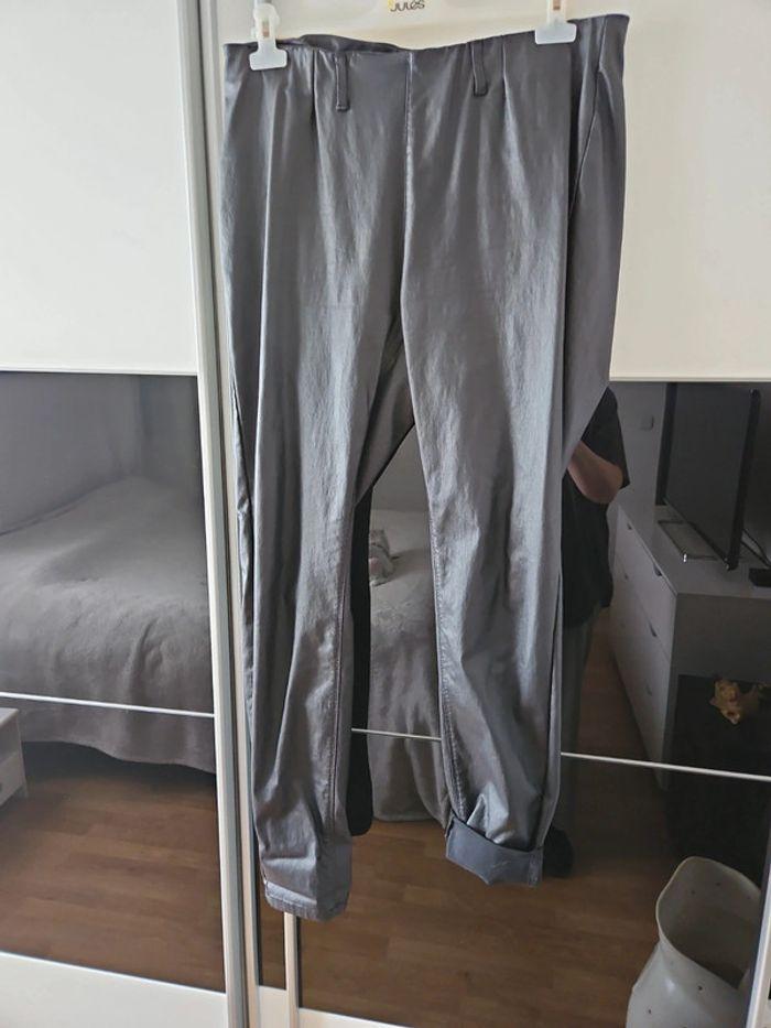 Pantalon simili