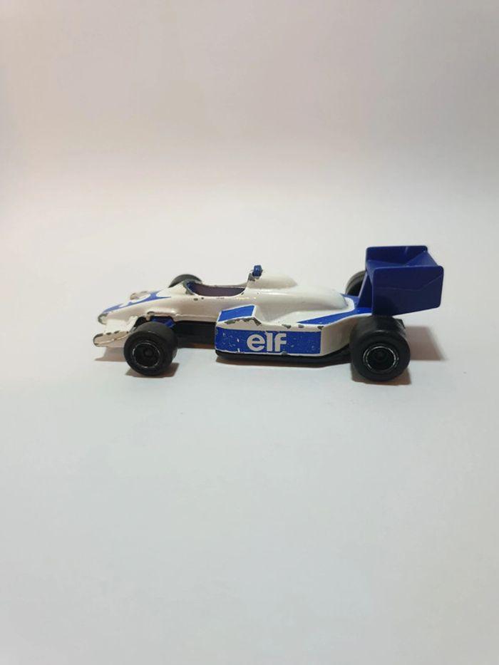 Majorette #238 🇨🇵 F1 Racing Elf 1/55 Blanche et Bleu - photo numéro 9