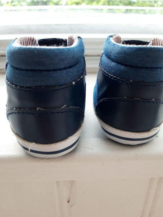 Basket jeans Bleu OBAIDI bébé 6 à 12 mois, taille 18, mix matières, tissu imprimé et lacet avec moti - photo numéro 3