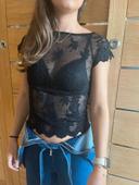 Top en dentelle noir Sisley