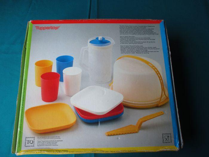 Tupperware Dînette Vintage dans son carton d'origine avec fiche recettes - très bon état - photo numéro 2