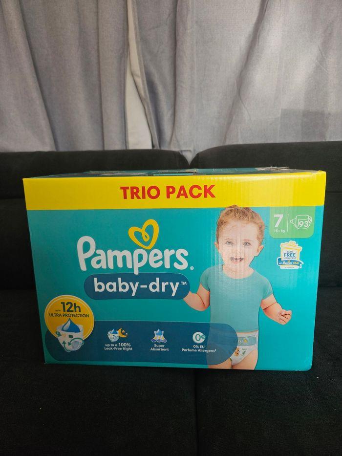 Couche Pampers Baby Dry Taille 7