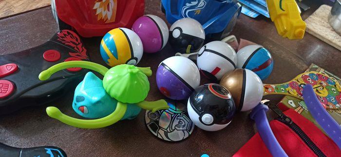 Lot de jouets robots combat talkie-walkie pokémon - photo numéro 7