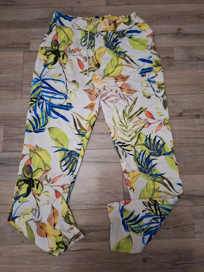 Pantalon magique fleuri