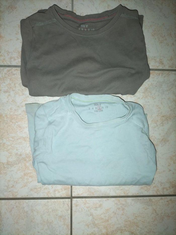 Lot de 2 tee-shirts à manches longues 6 ans - photo numéro 1