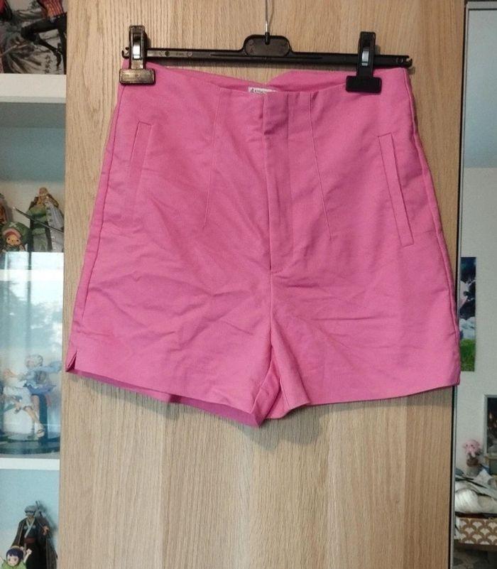 Short rose stradivarius - Taille M 38