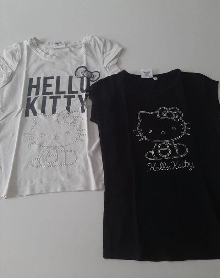 Lot t-shirt Hello Kitty gris taille 8 ans / 128 cm - photo numéro 1