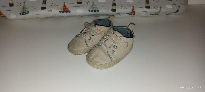 Vends lot chaussures et chaussons bébé - photo numéro 5