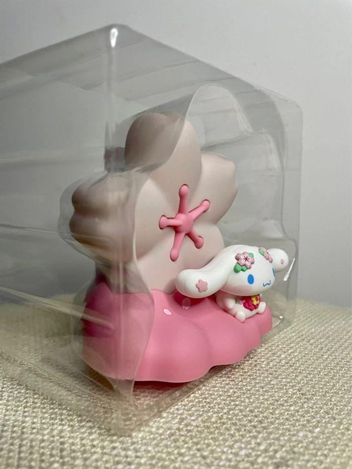 Veilleuse figurine fleur de cerisier sanrio Cinnamoroll - photo numéro 6