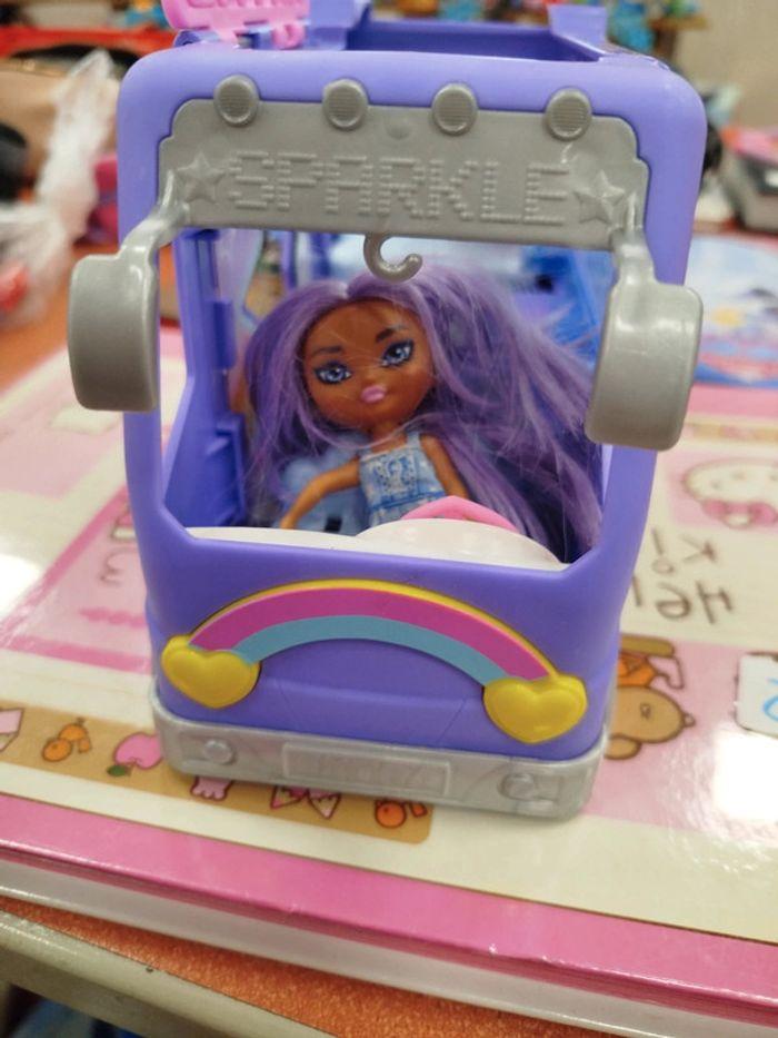 Mini camping car barbie extra avec une poupée - photo numéro 2