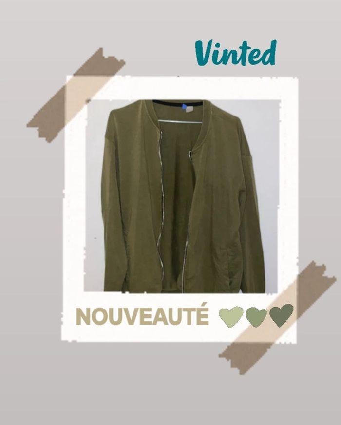 Gilet H&M – Élégance décontractée en vert kaki ! 🧥 - photo numéro 1