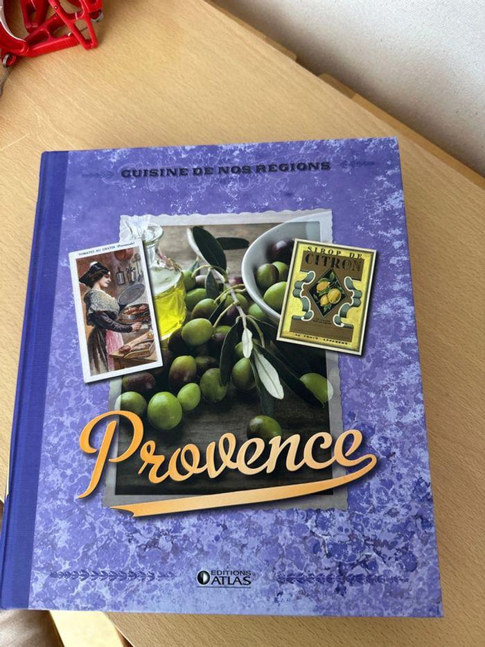 Livre de cuisine - photo numéro 1