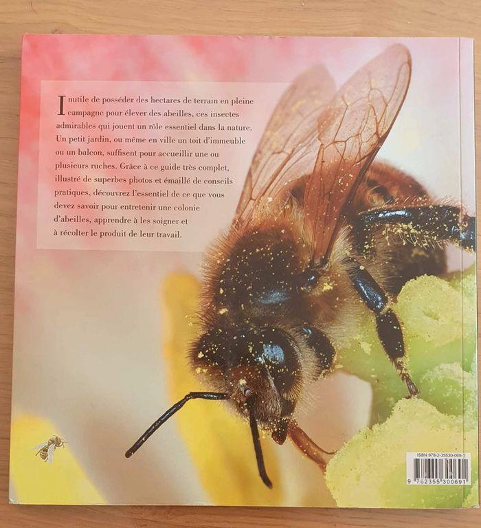 Livre sur les abeilles - photo numéro 2