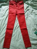 Pantalon rouge