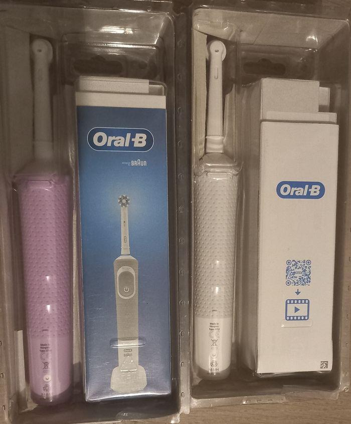 Lot de deux oral b à 16€ - photo numéro 2