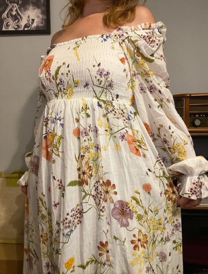 Magnifique robe fleurie bohème jamais portée 🌸  - taille S - photo numéro 1