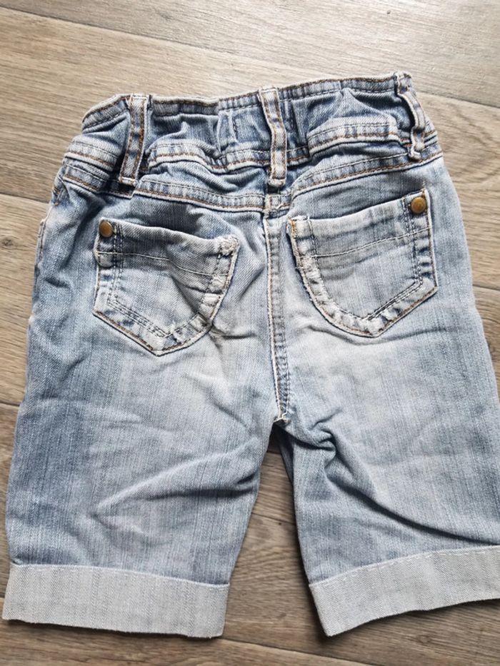 Short cousu main taille 5 ans bon état TAO - photo numéro 5