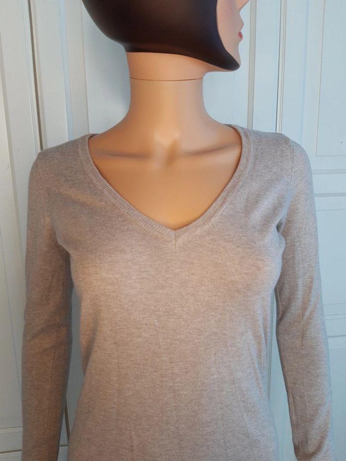 Pull col v beige Jennyfer taille 36 S - photo numéro 3