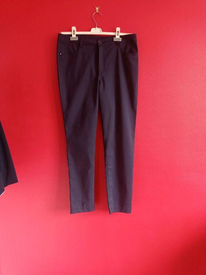 Pantalon femme Noir Taille 42/44. - photo numéro 1