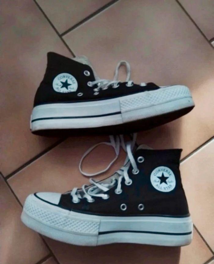 Converse - photo numéro 1