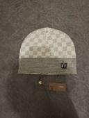 Bonnet Louis Vuitton gris