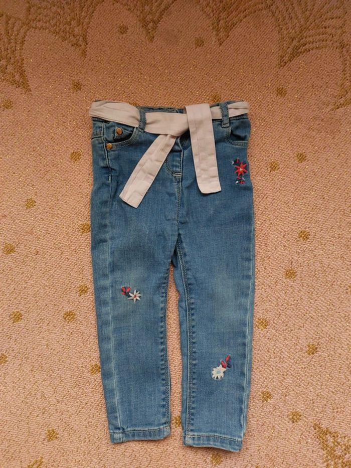 Pantalon jeans ceinture broderies 18 mois - photo numéro 1