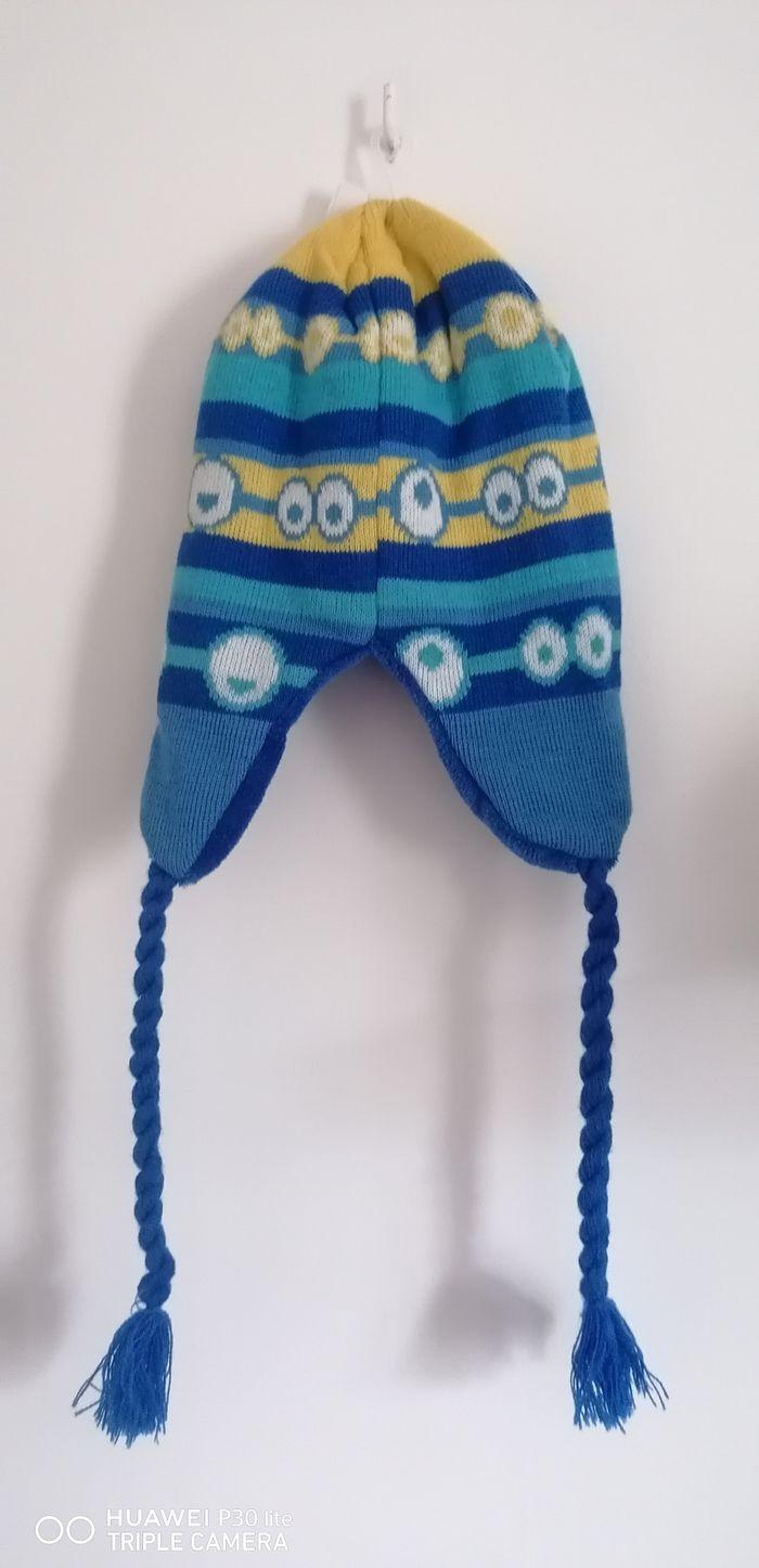 Bonnet enfant Minions 54 cm neuf. - photo numéro 2