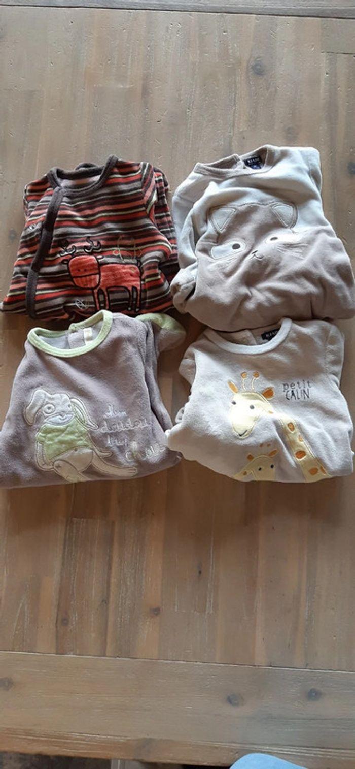 Lot 4 pyjamas 1 mois