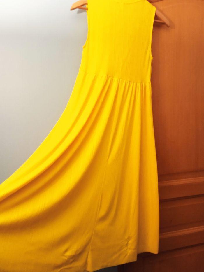 Robe jaune - photo numéro 2