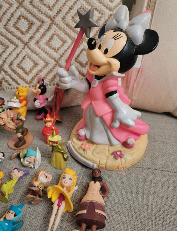 Gros lot de 50 figurines dont 2 tirelire Disney Disneyland Paris - photo numéro 2