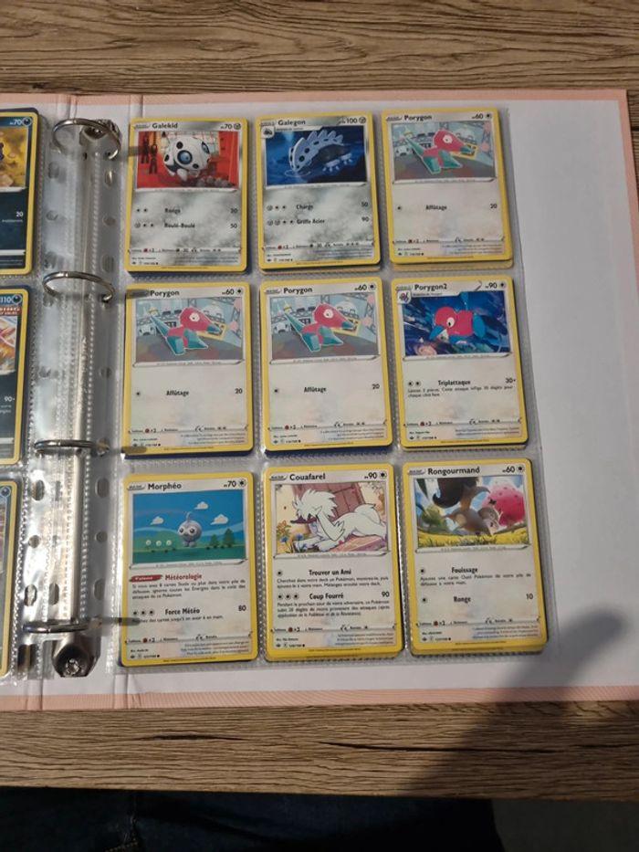 Carte pokémon épée et bouclier règne de glace année 2021 sortie de booster - photo numéro 9