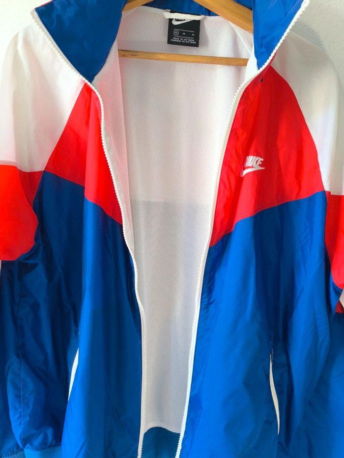 Veste coupe vent Nike bleu et rouge taille M comme neuve - photo numéro 3