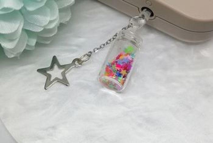 Bijou pendentif pour smartphone étoiles multicolores - photo numéro 3