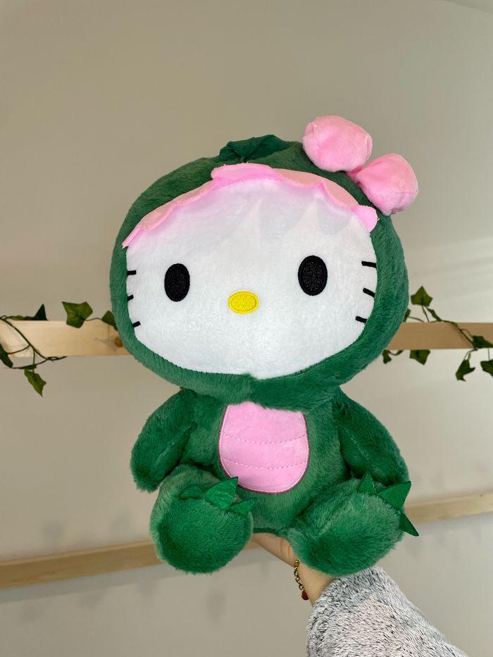 Peluche Hello Kitty déguisement dinosaure - photo numéro 1