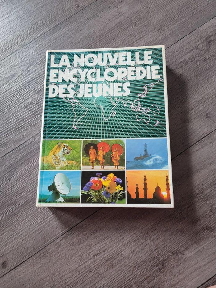 Encyclopédie - photo numéro 1