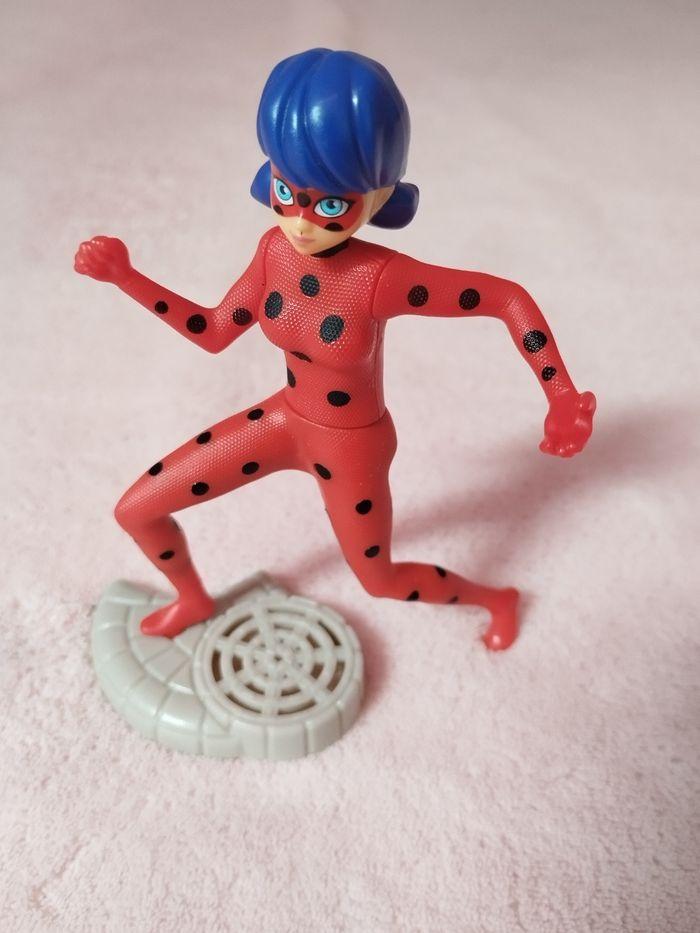 Figurine ladybug miraculous