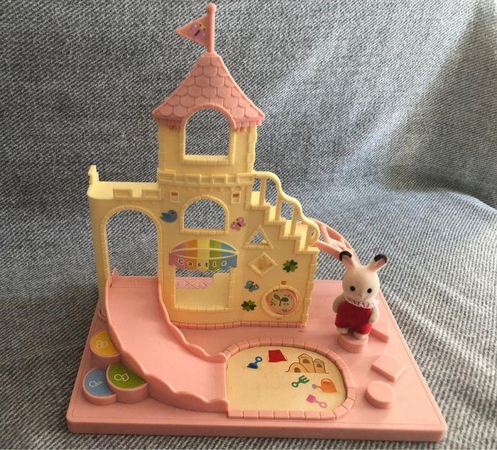 Château crèche Sylvanian Families - photo numéro 1