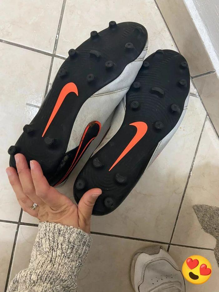 👨🏻Crampons Nike  tiempo 46 bon état 👨🏻 - photo numéro 4