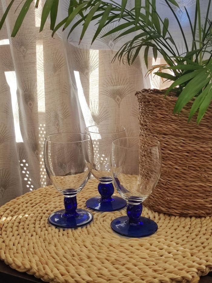 Verre a vin bleu luminarc - photo numéro 2